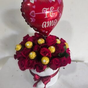 Arreglo de 24 Rosas Rojas con Chocolates Ferrero Rocher y Globo en Cali