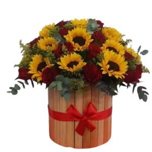 Arreglo Floral de Lujo con Rosas y Girasoles en Cali