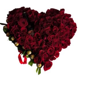 Corazón gigante de 100 rosas rojas con crema de whisky Baileys y chocolates Ferrero Rocher Cali