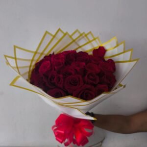 Ramo de 50 Rosas Rojas en Papel Coreano a Domicilio en Cali